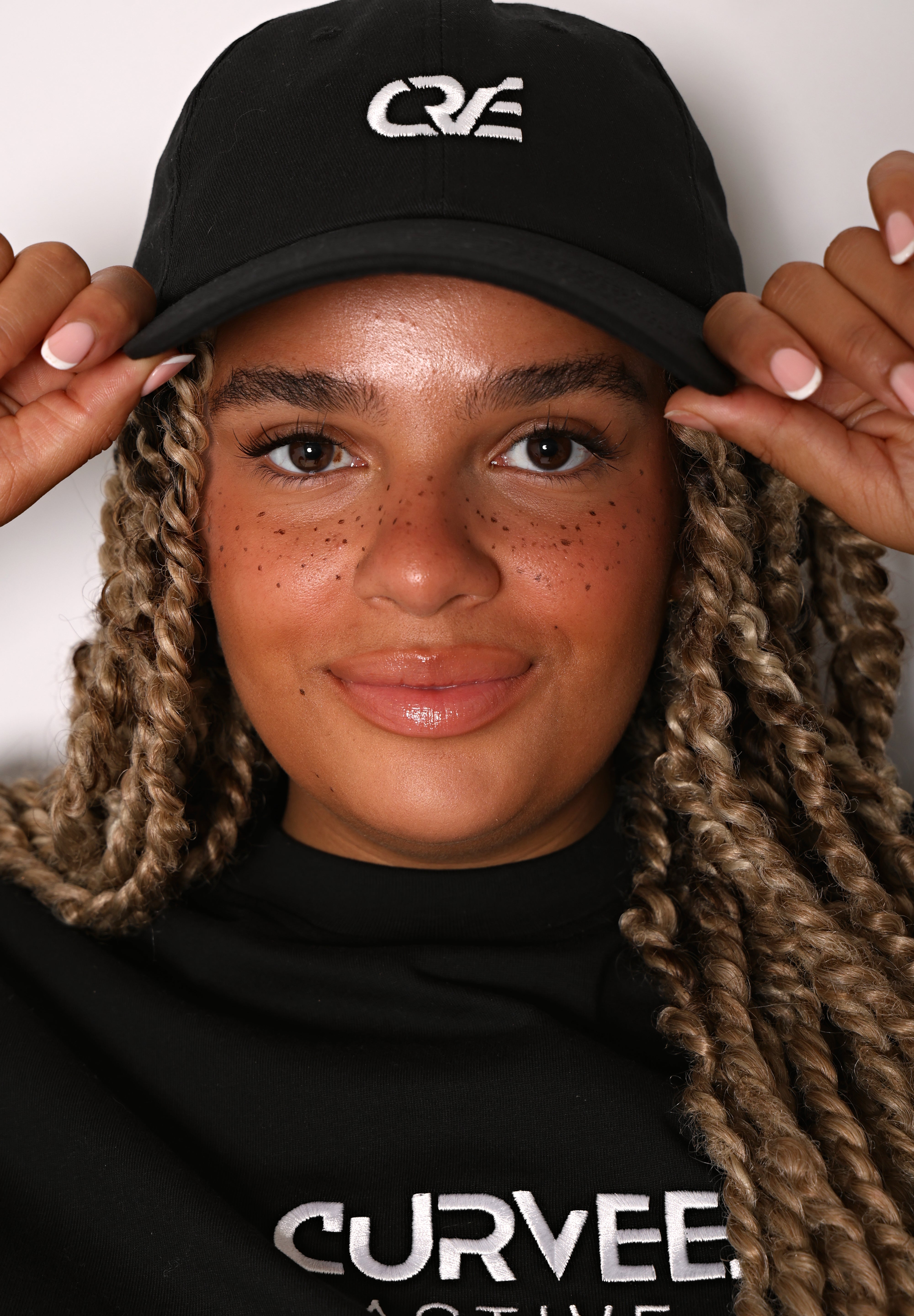 CURVEE Cap - Black